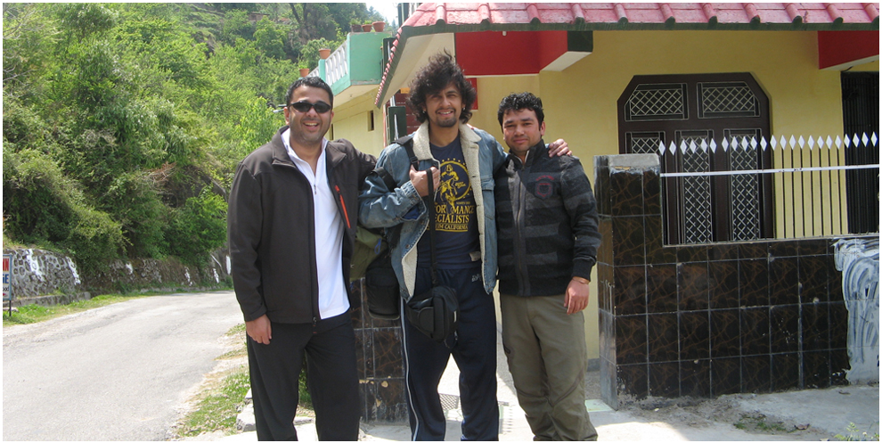 Sonu Nigam Visit Nanda Inn.