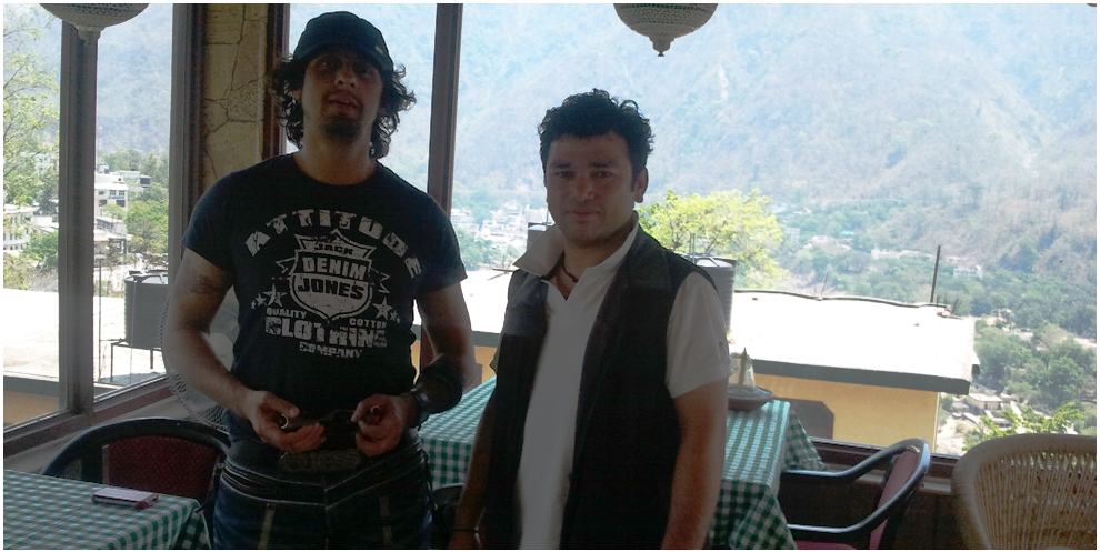 Sonu Nigam Visit Nanda Inn.